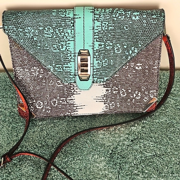 Rebecca Minkoff Adjustable Strap multicolored purse W turn Closure 11x8.5 - Picture 10 of 14